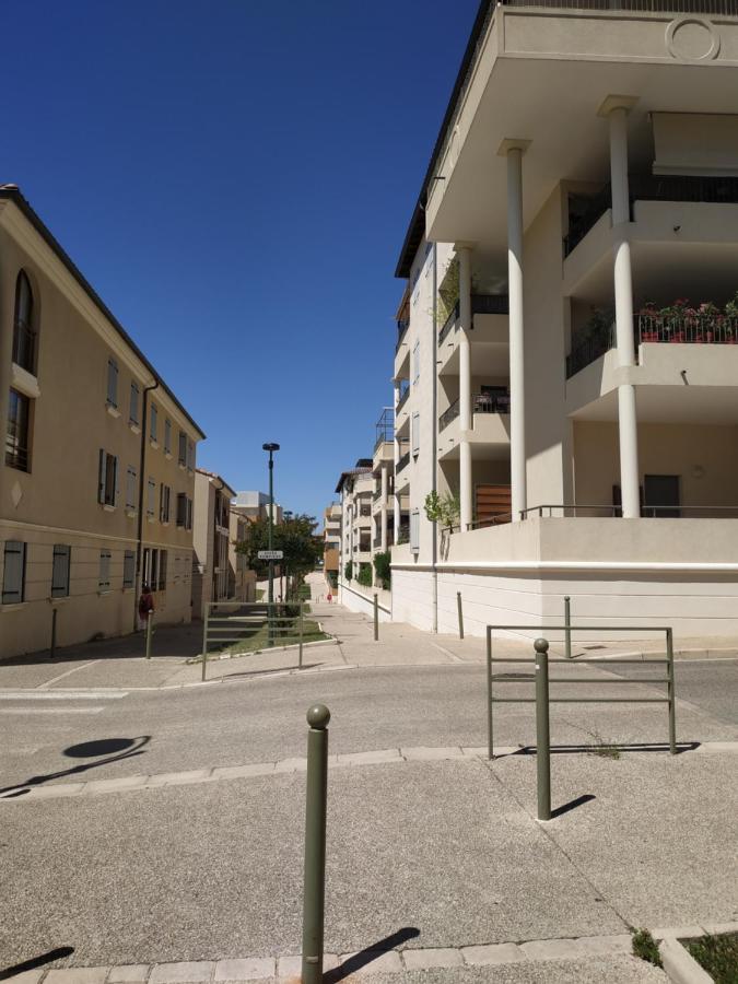 Sejour Evasion A Uzes Apartment Luaran gambar