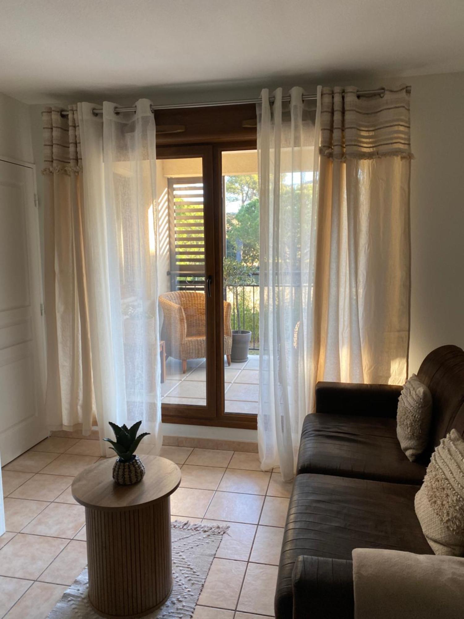 Sejour Evasion A Uzes Apartment Luaran gambar