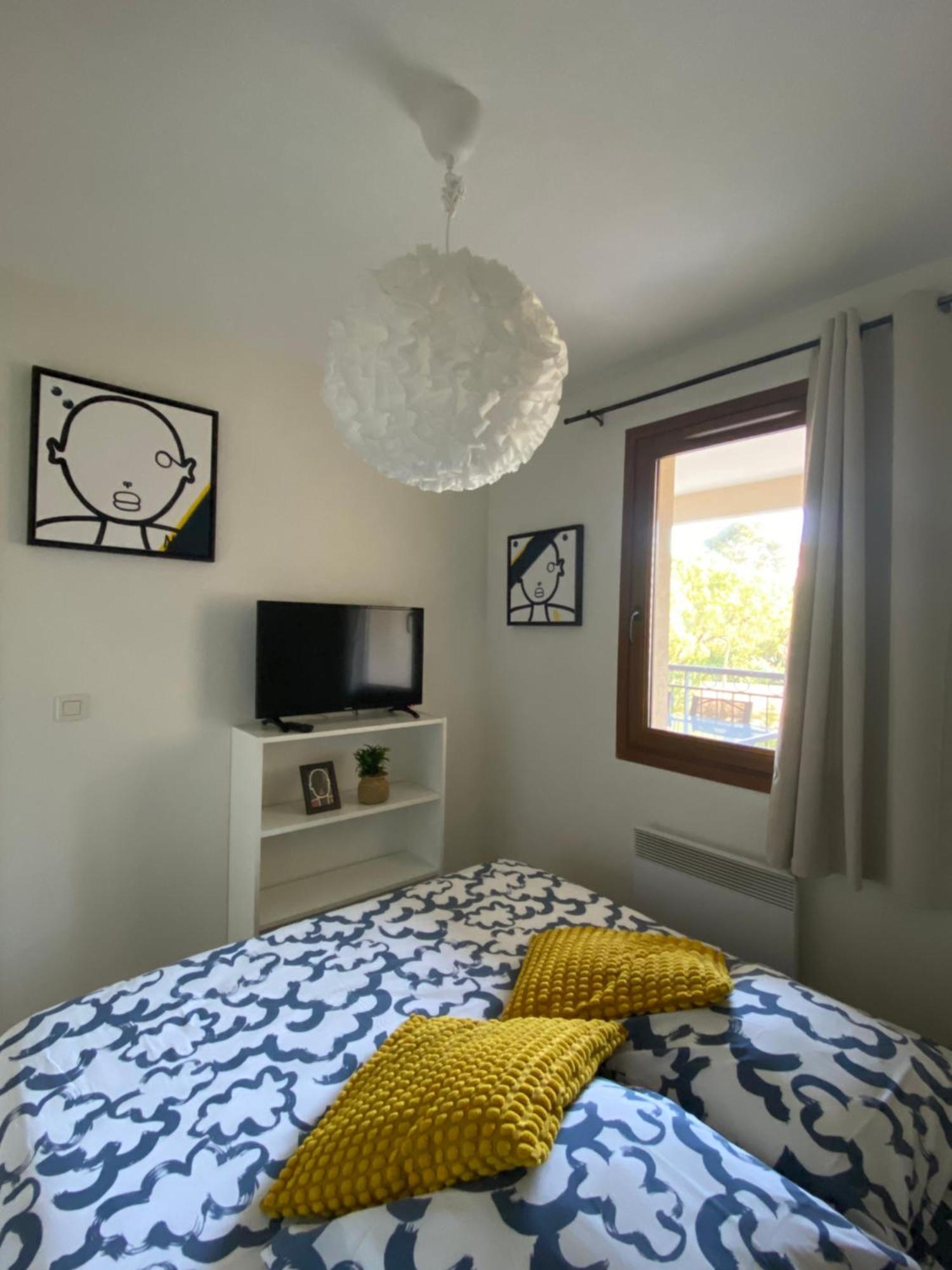 Sejour Evasion A Uzes Apartment Luaran gambar