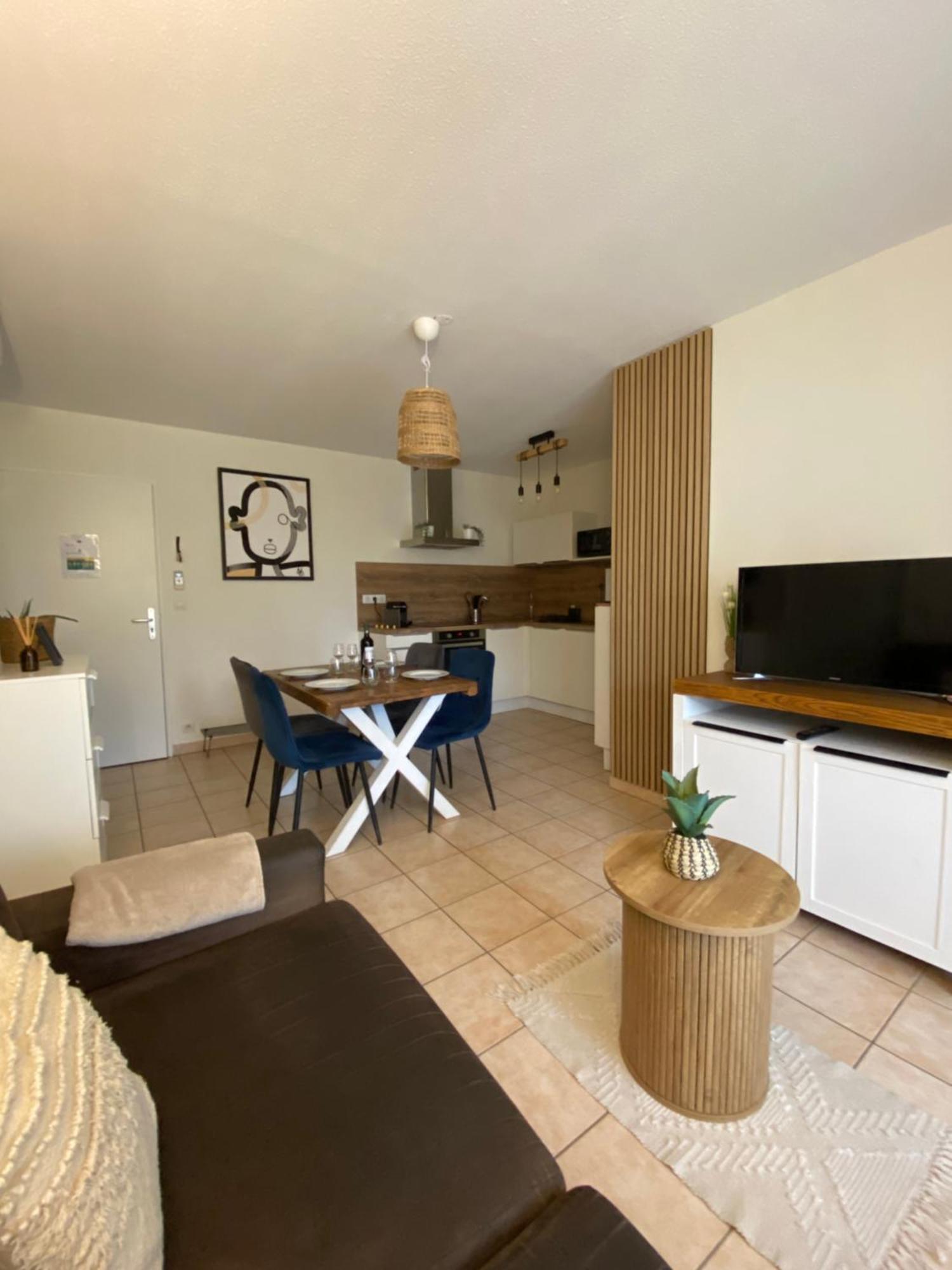 Sejour Evasion A Uzes Apartment Luaran gambar